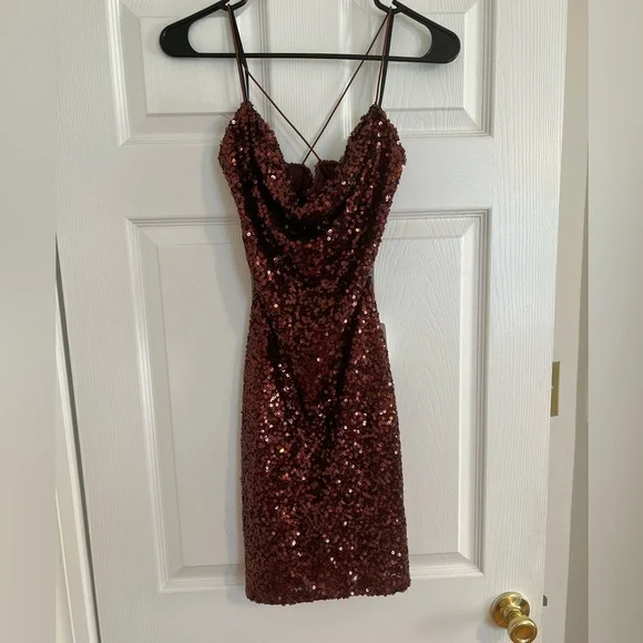 Windsor | Dresses | Beautiful Copper Sequin Short Dress From Windsor Never Worn | Poshmark Windsor | Dresses | Beautiful Copper Sequin Short Dress From Windsor Never Worn | Poshmark